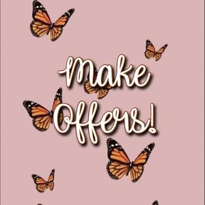 💘MAKE OFFERS!💘